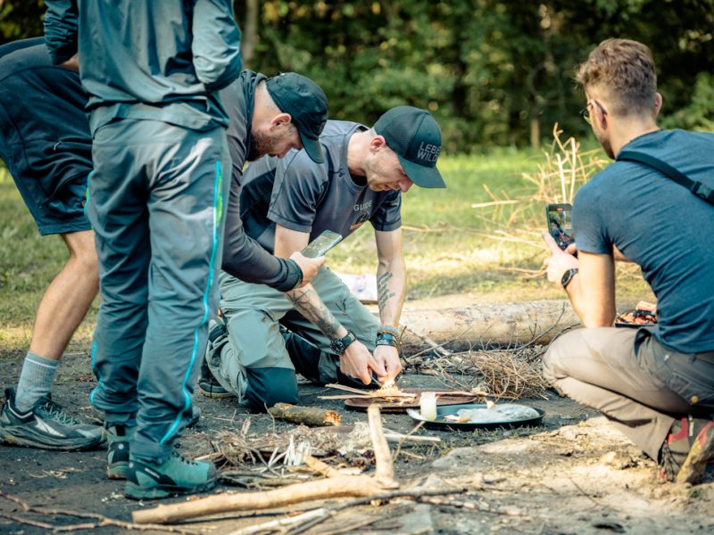 Survival Training, Feuer machen, Expeditionen